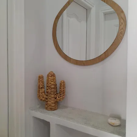 Overhill Apart-hotel Adamantas (Milos)