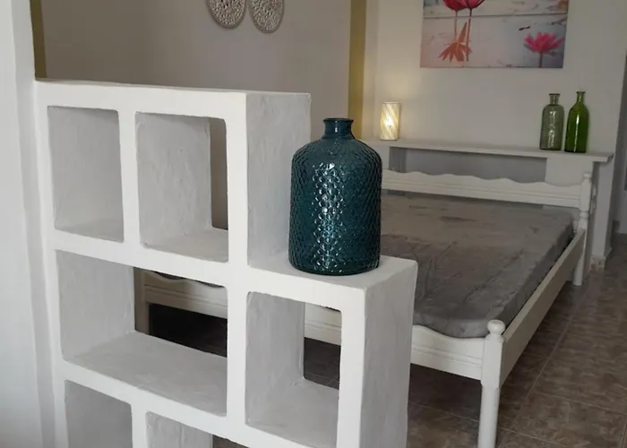 Overhill 4* Adamantas (Milos)