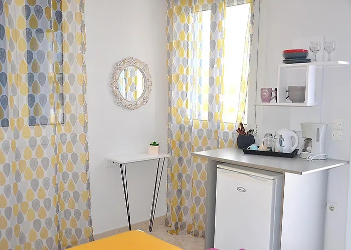 Overhill 4* Adamantas (Milos)