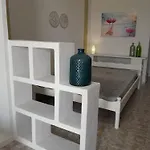 Overhill 3* Adamantas (Milos)