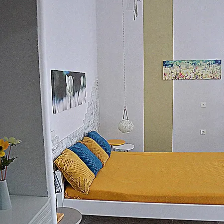 Aparthotel Overhill Adamantas (Milos)